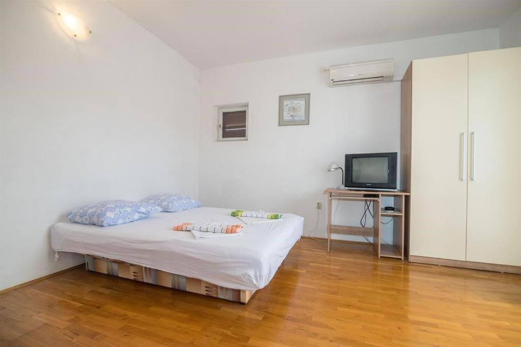 Apartments Nuic 748 มาคาร์สกา ภายนอก รูปภาพ
